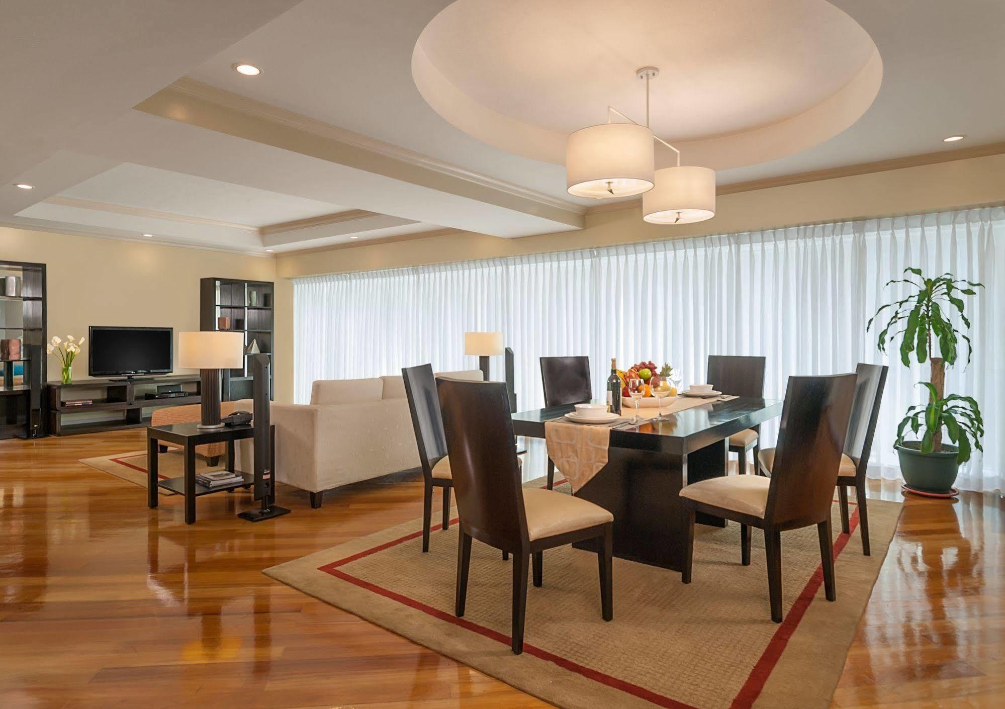 Fraser Place Manila Makati City Exteriör bild