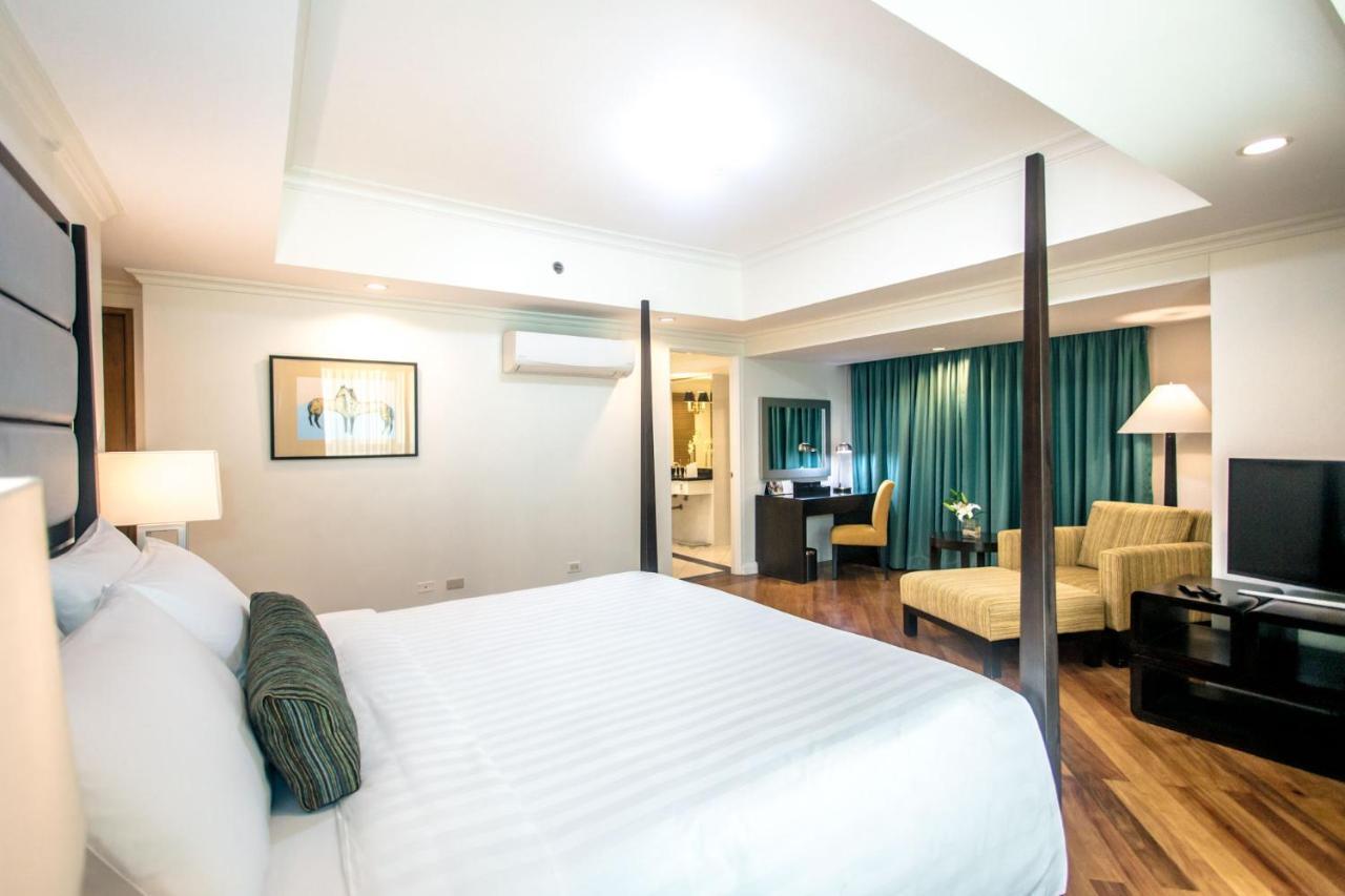 Fraser Place Manila Makati City Exteriör bild